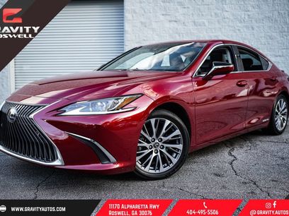 Used 2021 Lexus ES 300h w/ Premium Package