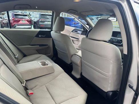 Used 2015 Honda Accord LX image 11