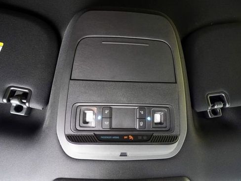 Used 2025 Ford F150 XLT w/ Equipment Group 301A Standard image 22