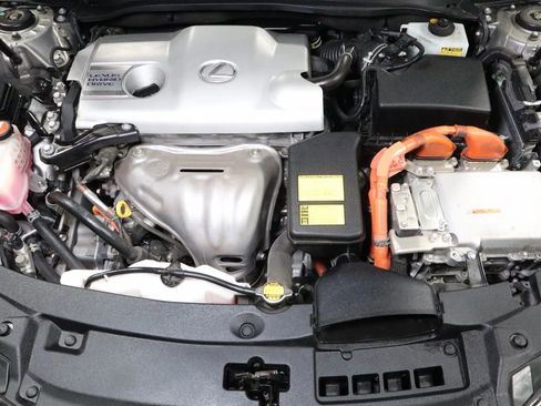 Used 2015 Lexus ES 300h image 29
