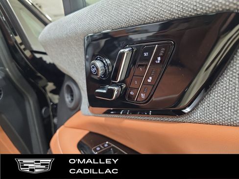 New 2026 Cadillac Optiq Sport 2 image 18