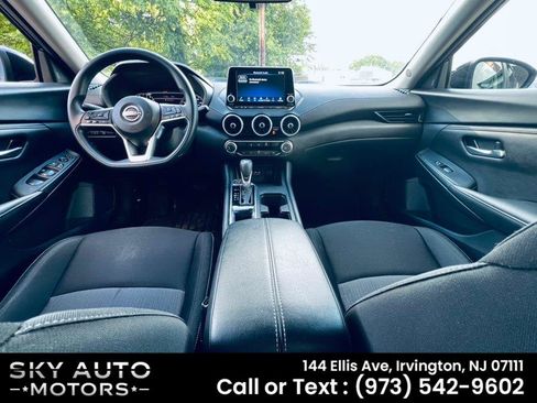 Used 2024 Nissan Sentra SV FWD image 7