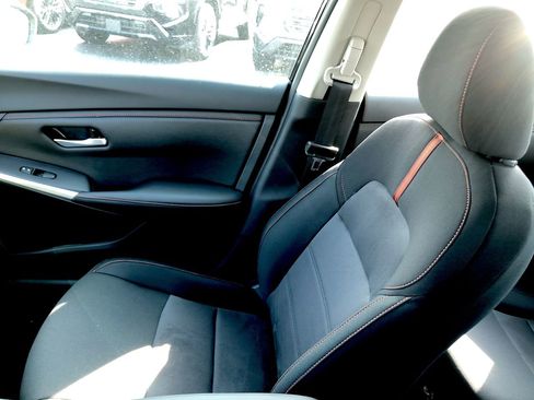 New 2025 Nissan Sentra SR w/ Midnight Edition image 31