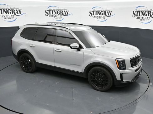 Used 2022 Kia Telluride SX w/ SX Prestige Package AWD/4WD image 18