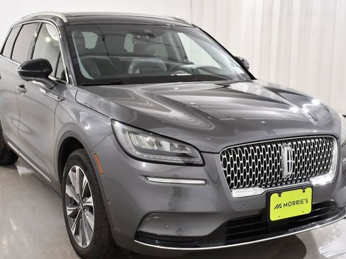 Used 2022 Lincoln Corsair Reserve w/ Equipment Group 201A image 4