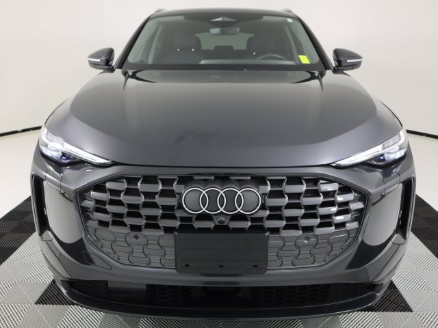 Certified 2025 Audi Q5 Premium w/ Premium Plus AWD/4WD image 8
