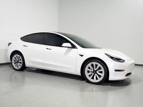 Used 2022 Tesla Model 3 Long Range AWD/4WD image 1