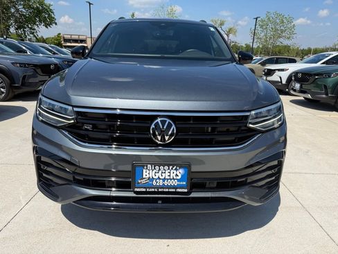 Used 2022 Volkswagen Tiguan SE R-Line AWD/4WD image 3