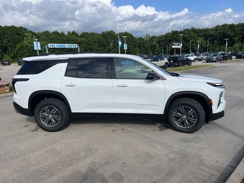 New 2026 Chevrolet Traverse LT FWD image 10
