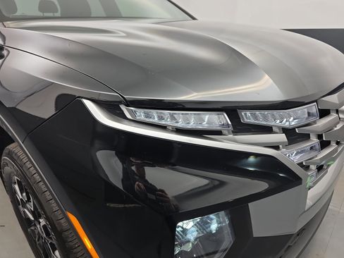 Used 2024 Hyundai Santa Cruz SE image 10