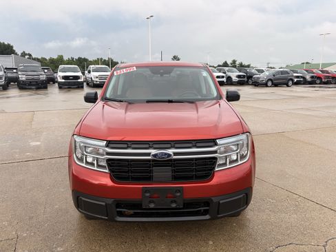 Used 2024 Ford Maverick Lariat FWD image 2