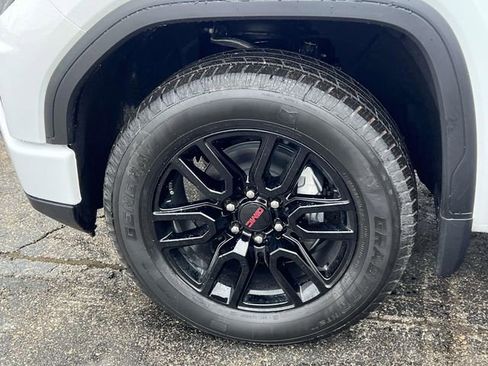 New 2026 GMC Sierra 1500 Elevation image 10