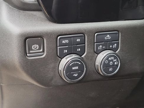 Used 2023 Chevrolet Silverado 1500 RST w/ Convenience Package II AWD/4WD image 20