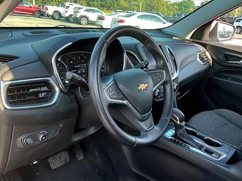 Used 2022 Chevrolet Equinox LT image 17