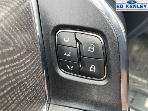 Used 2024 Ford F350 Platinum w/ FX4 Off-Road Package image 26