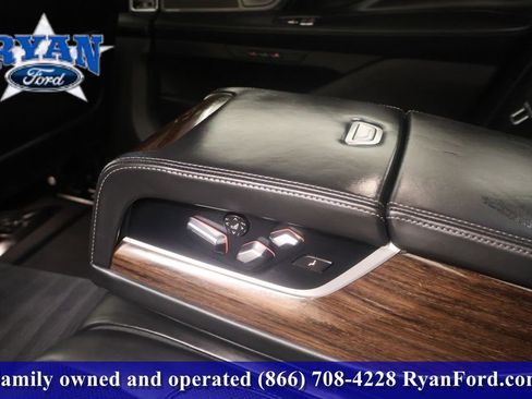 Used 2022 BMW 750i xDrive w/ Executive Package image 33