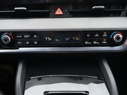 Used 2023 Kia Sportage LX image 45