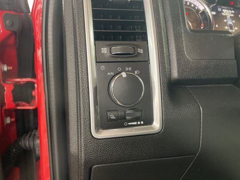 Used 2022 RAM 1500 Warlock w/ Electronics Group AWD/4WD image 18