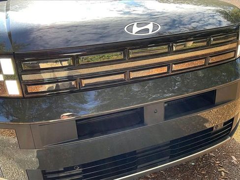 Used 2024 Hyundai Santa Fe Limited image 29