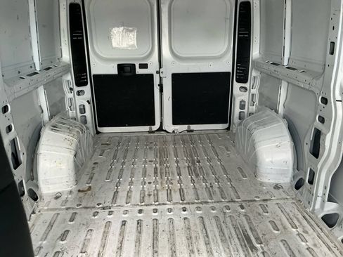 Used 2024 RAM ProMaster 2500 w/ Convenience Group FWD image 23