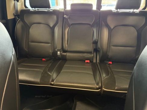 Used 2019 RAM 1500 Laramie image 26