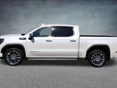 Used 2023 GMC Sierra 1500 Denali AWD/4WD image 4