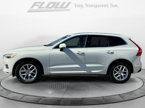 Used 2018 Volvo XC60 T5 Momentum image 5