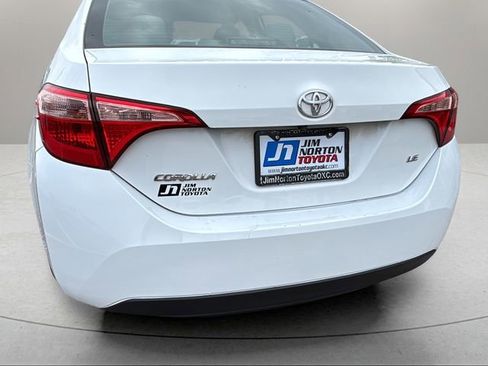 Used 2019 Toyota Corolla LE image 9