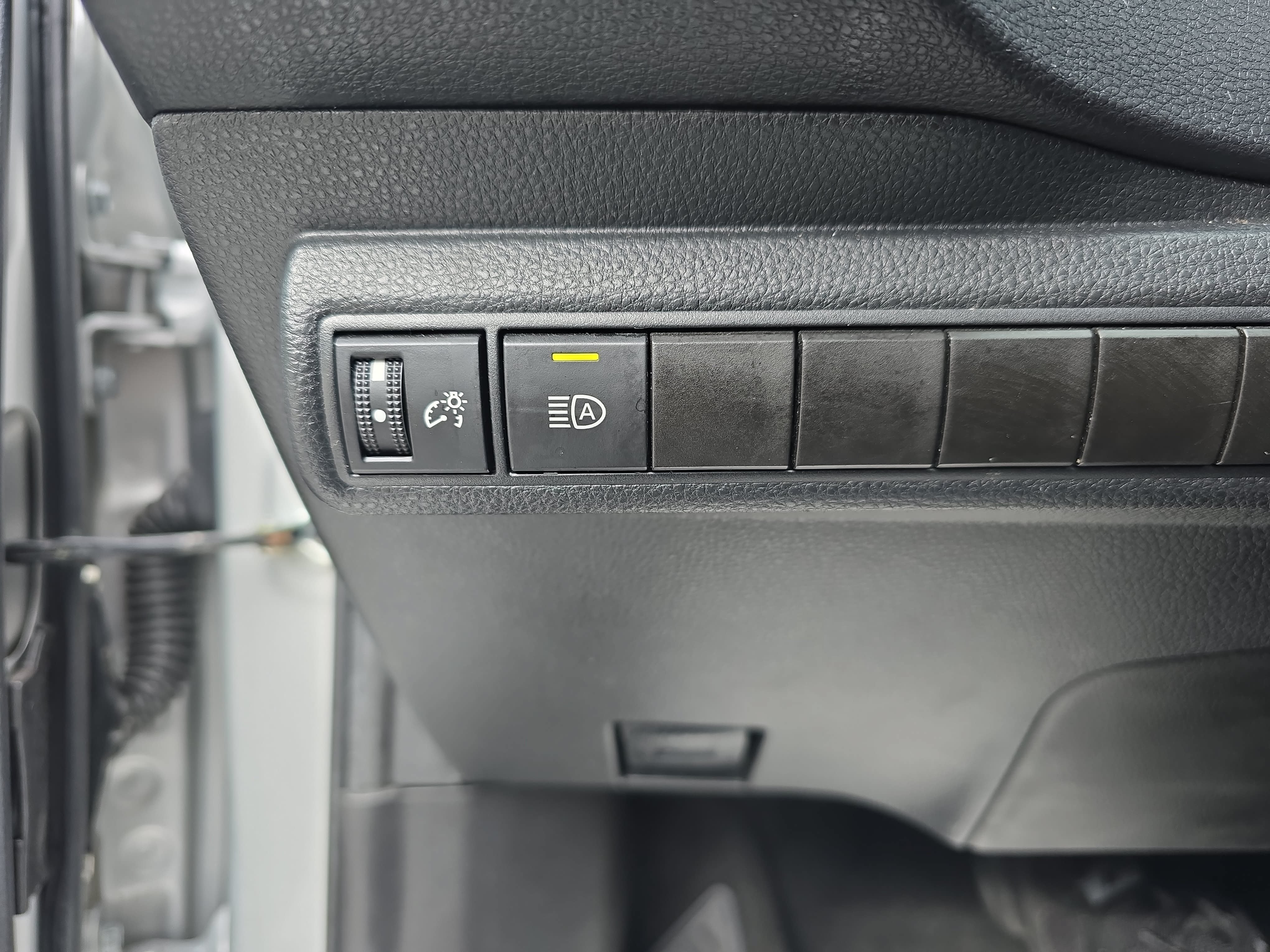 Used 2024 Toyota Corolla LE FWD image 24
