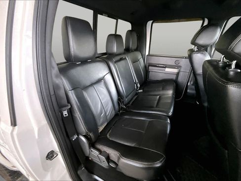 Used 2014 Ford F250 Lariat w/ Lariat Interior Package AWD/4WD image 18