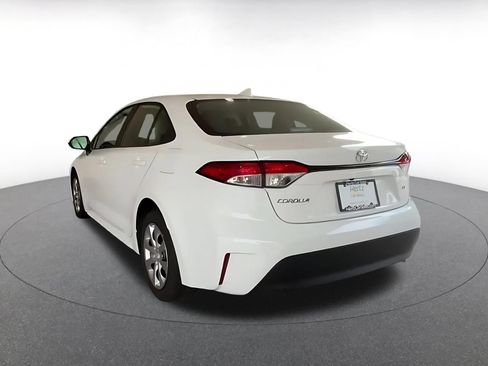 Used 2025 Toyota Corolla LE FWD image 10