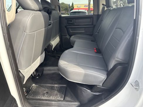 Used 2018 RAM 3500 Tradesman image 23