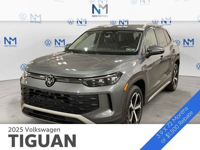 New 2025 Volkswagen Tiguan SE