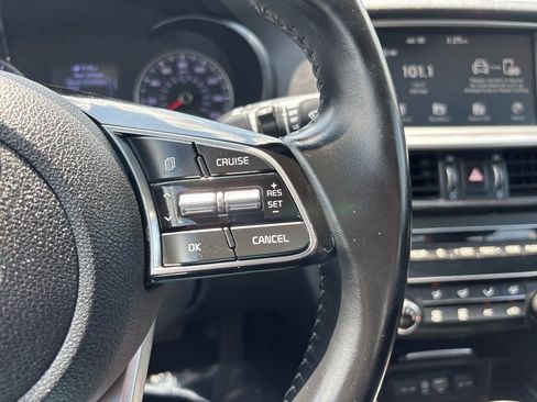 Used 2020 Kia Optima S w/ S Panoramic Sunroof Package image 17