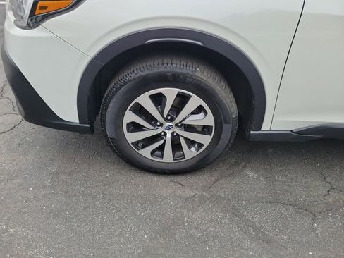 Used 2022 Subaru Outback Premium image 18