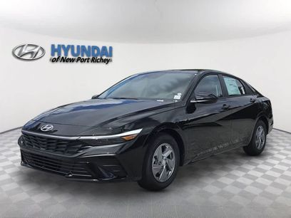 New 2026 Hyundai Elantra SE
