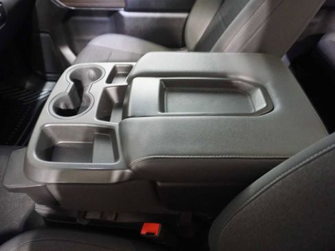 Used 2022 Chevrolet Silverado 2500 LT w/ Convenience Package image 21