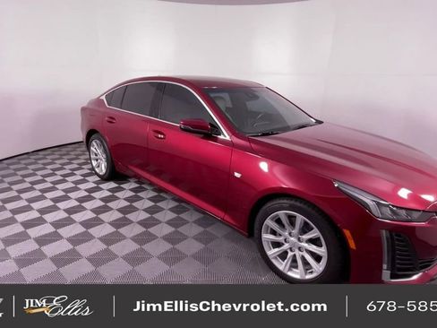 Used 2021 Cadillac CT5 Luxury image 2