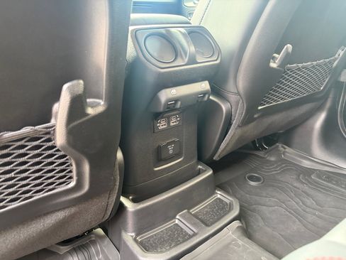 Used 2025 Jeep Wrangler Unlimited Rubicon w/ Steel Bumper Group image 26