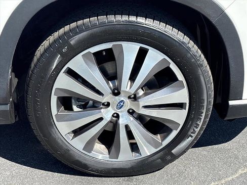 Used 2022 Subaru Ascent Limited w/ Technology Package AWD/4WD image 32