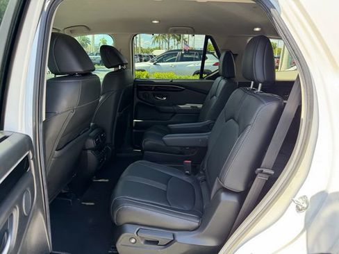 Used 2024 Honda Pilot EX-L image 13