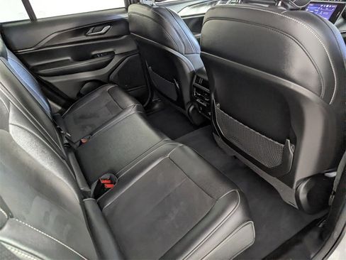 Certified 2023 Jeep Grand Cherokee Altitude image 29