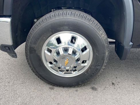 Used 2025 Chevrolet Silverado 3500 LTZ AWD/4WD image 14