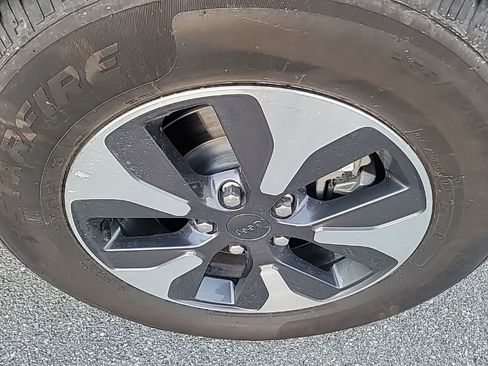 Used 2024 Jeep Grand Cherokee Limited 4xe image 7