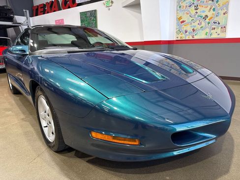 Used 1997 Pontiac Firebird Formula w/ Opt Pkg RWD image 41