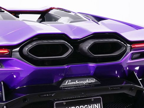 Used 2024 Lamborghini Revuelto Base image 21