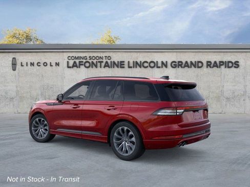 New 2026 Lincoln Aviator AWD w/ Jet Appearance Package image 4