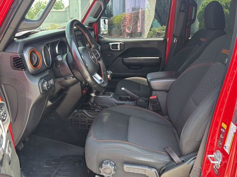 Used 2021 Jeep Gladiator Mojave AWD/4WD image 11