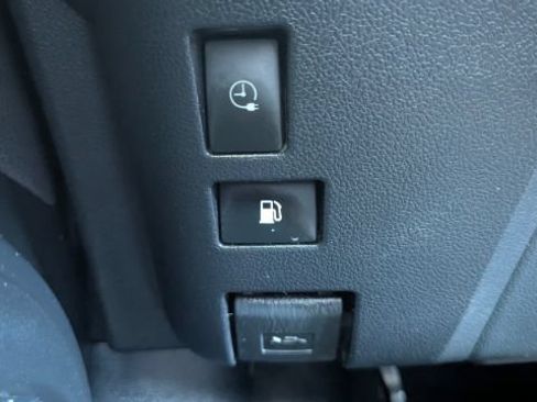 Used 2018 Toyota Prius Prime Advanced FWD image 34