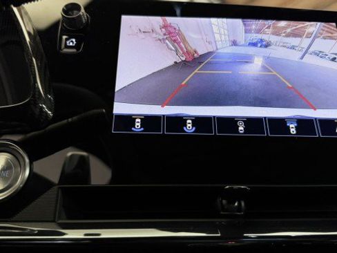 Used 2023 Chevrolet Corvette 3LT w/ Z51 Performance Package image 6